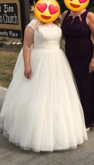 Ivory Wedding Dress size 14- Altered to 5' - photo 2