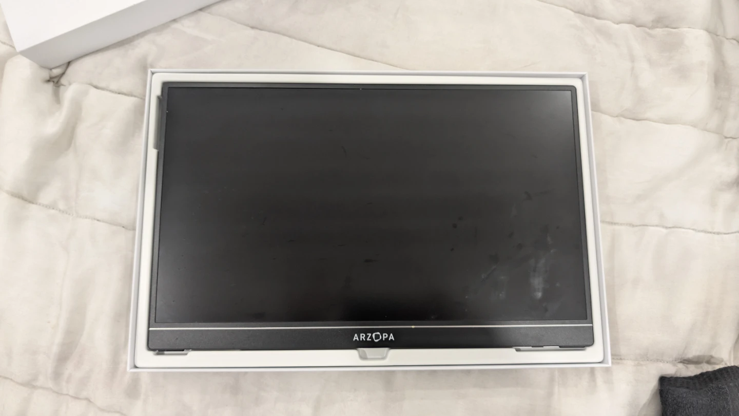 ARZOPA 16.1" Portable Monitor - photo 3