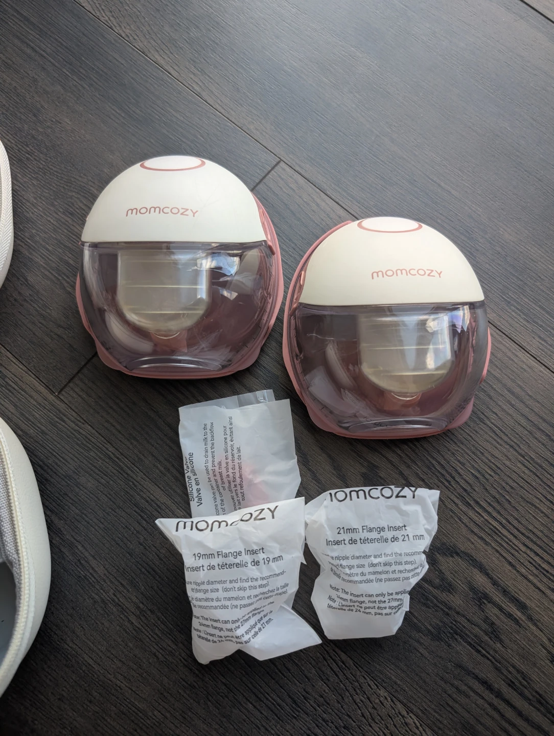 Momcozy Wearable Double Electric Breast Pump - photo 3