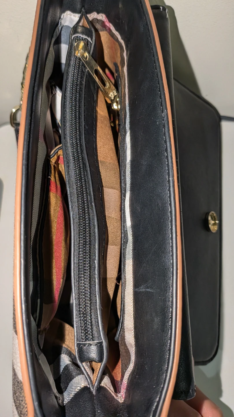 Burberry Shoulder Bag - photo 4