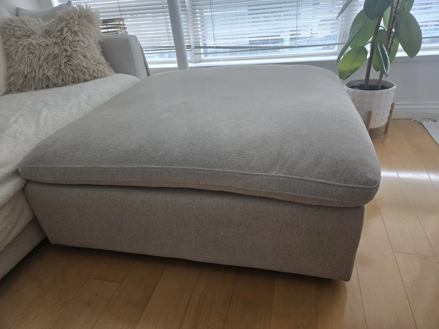 Beige Ottoman for Sale - photo 5