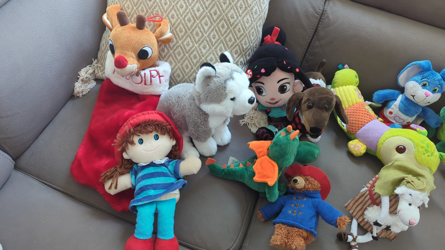 Assorted Plush Toys washed - photo 2