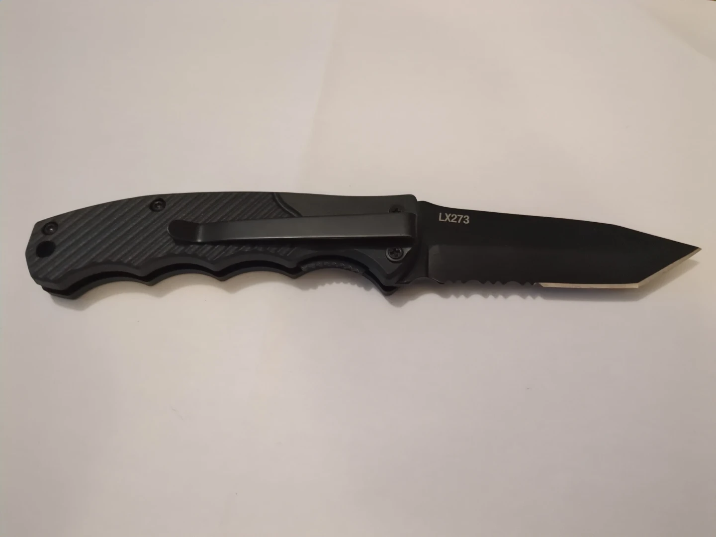 New Coast Lockblade Folding Knife with Durable Belt Clip - photo 2