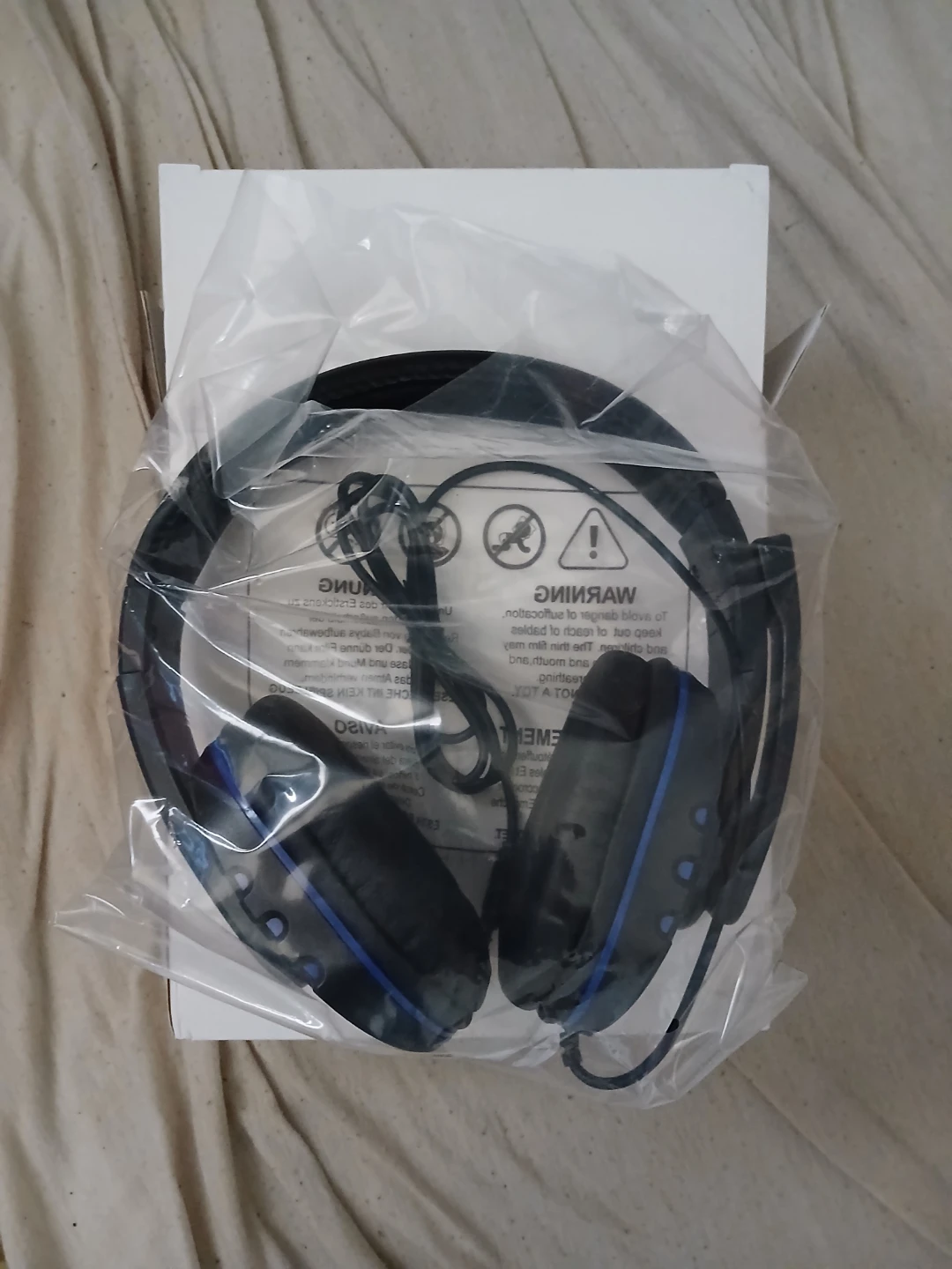 7260 Black Gaming Headset With Microphone & Blue Accents