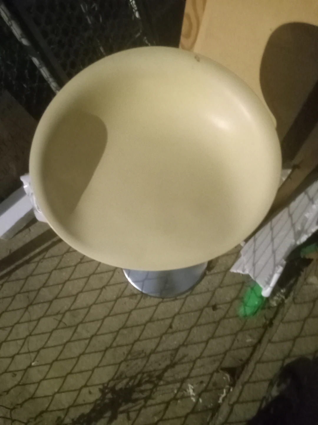 Adjustable Swivel Bar Stool
