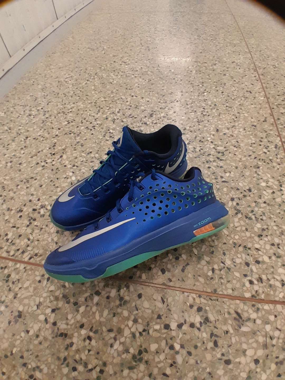 Nike Zoom Running Shoes Men's Size 10 - photo 5