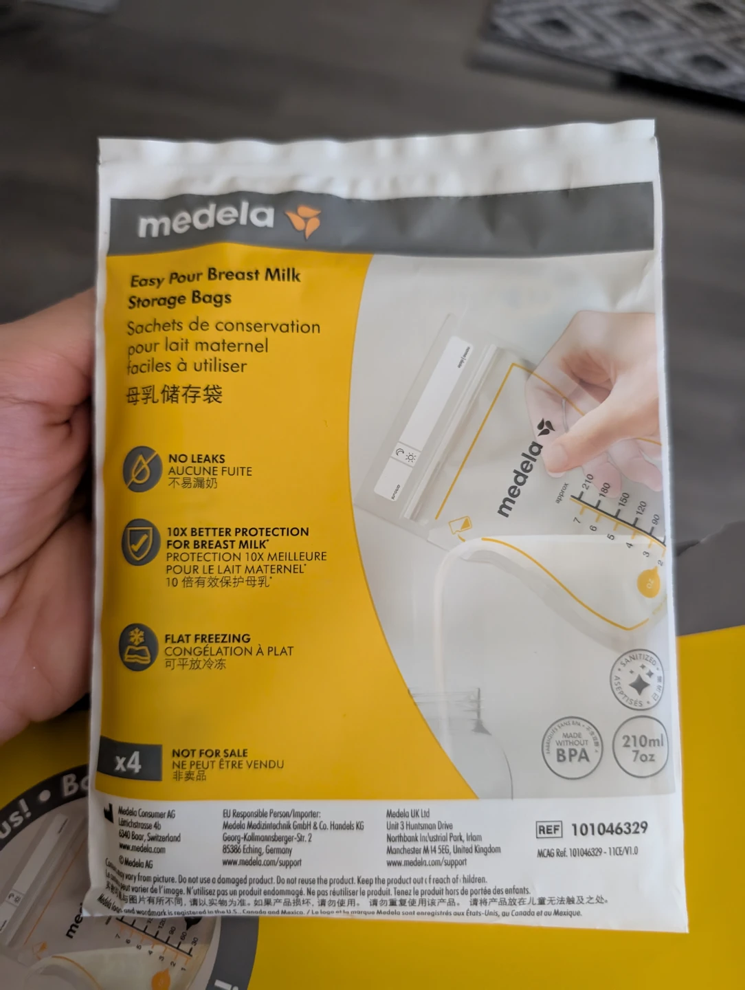 Medela Nursing Pads and milk storage bags - photo 2