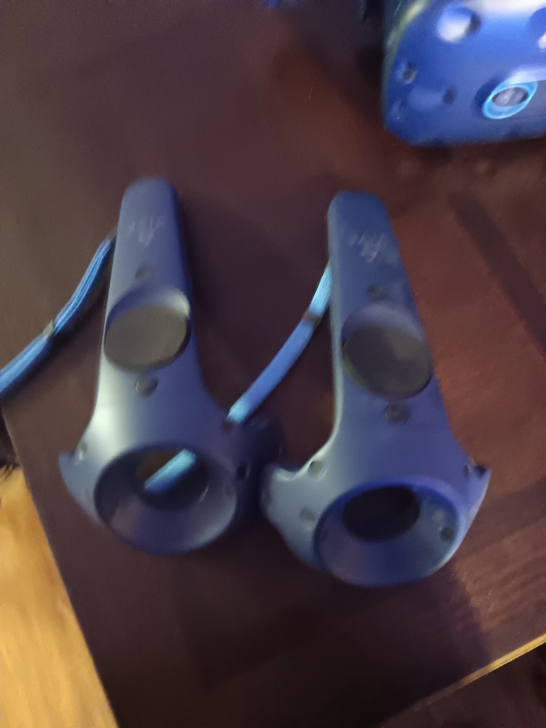 HTC Vive VR Headset and Controllers - photo 4