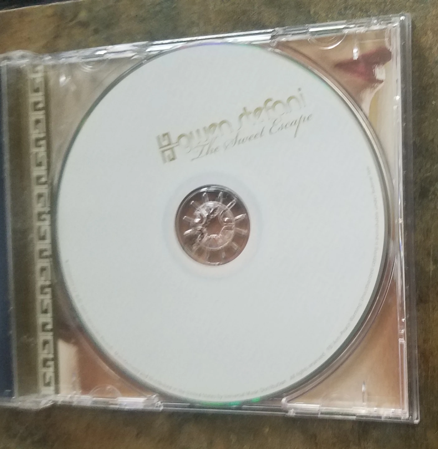 Gwen Stefani The Sweet Escape Near Mint / Mint  CD  2006 Pop R&B - photo 3