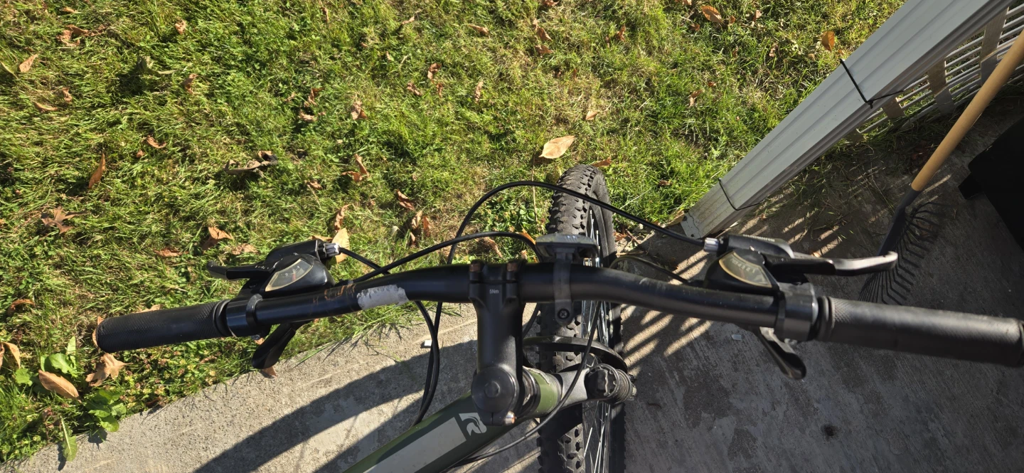 Raleigh Mountain Bike - Green - photo 2