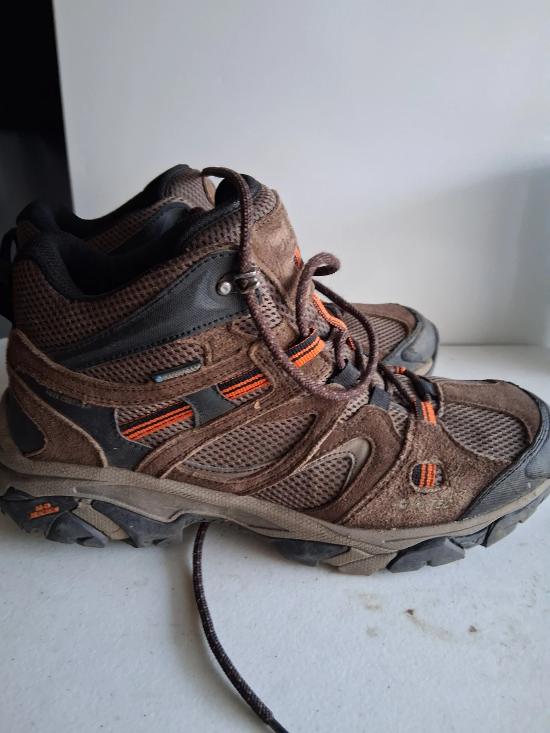 HI-TEC Waterproof Hiking Boots size 9