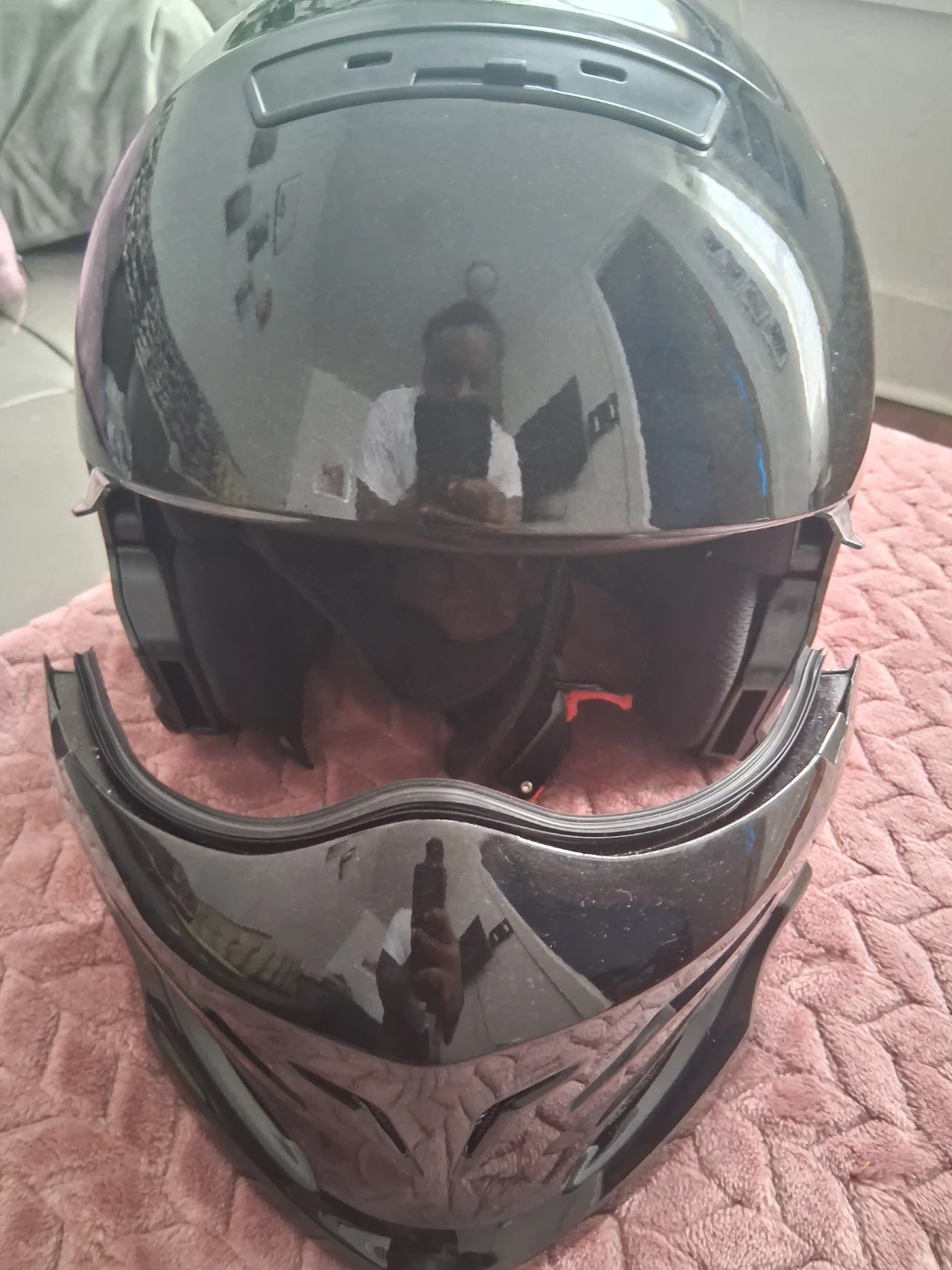 Glossy Black Motorcycle Helmet with Visor - photo 4