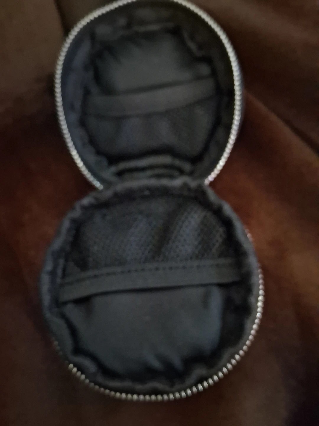 Guess Black  Pouch Keychain - photo 3