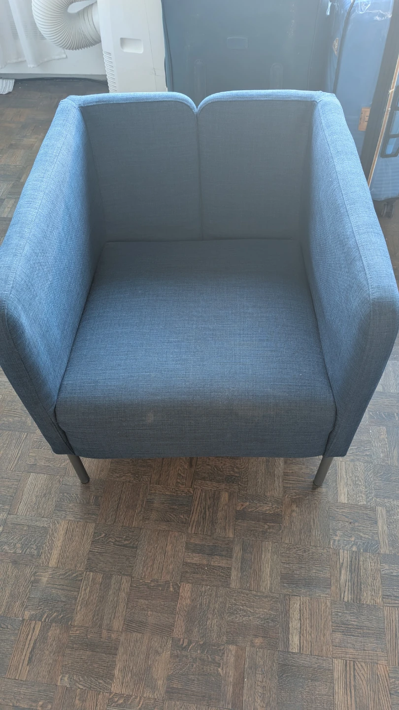 IKEA EKENÄSET / Modern Blue Armchair – Great Condition