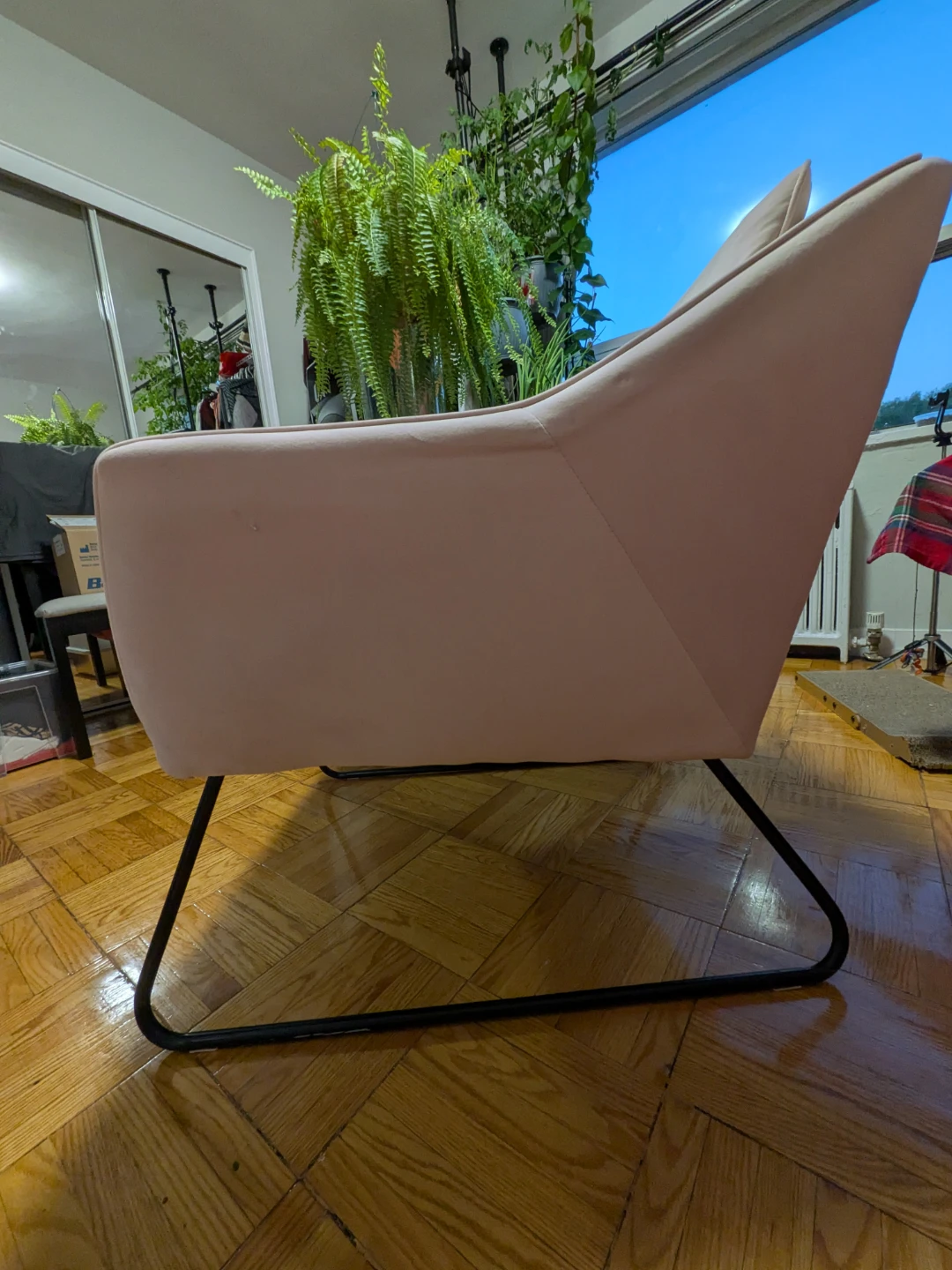 Pink Accent Chair - photo 2