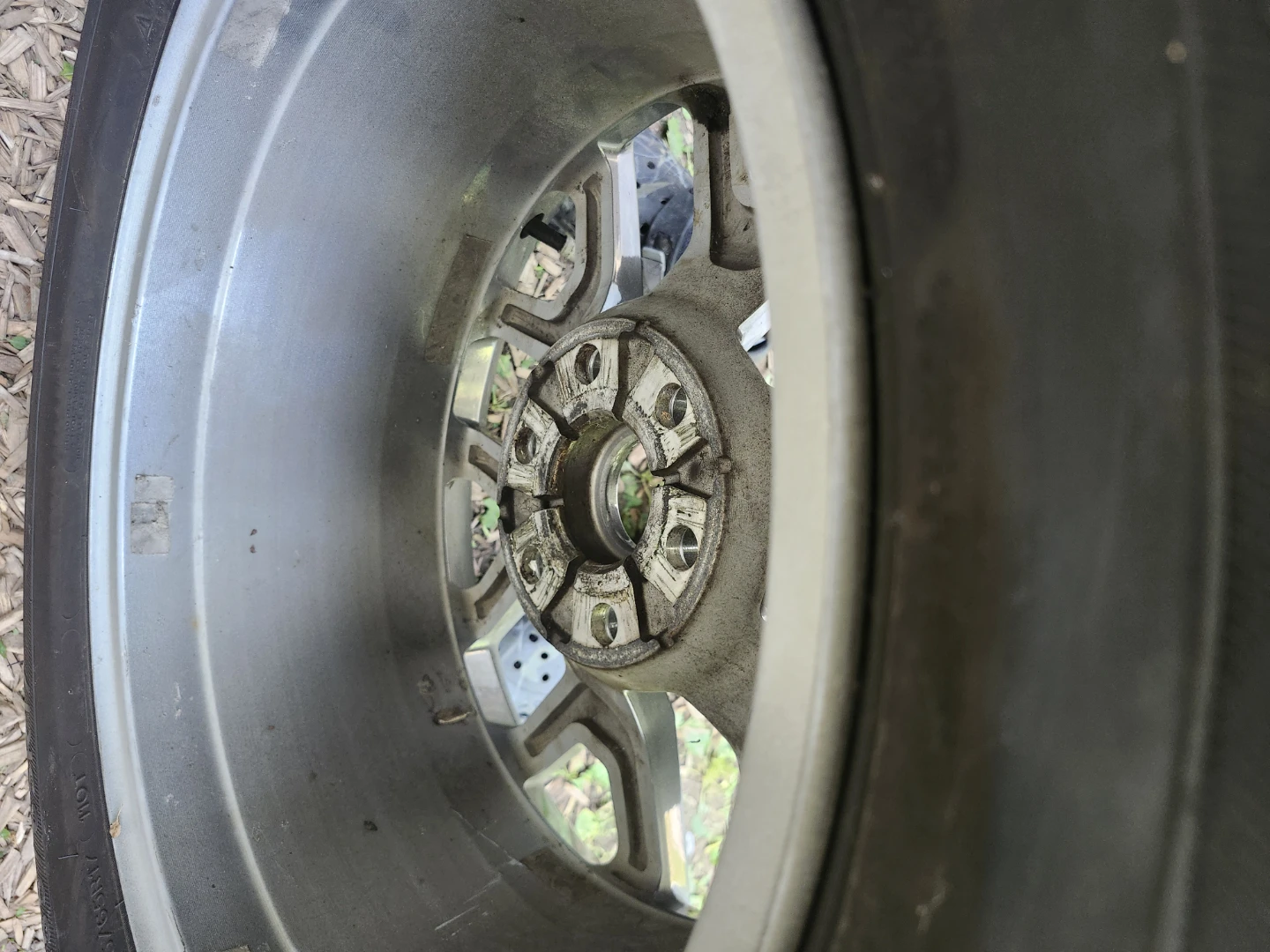Michelin Defender LTX M/S Tires (255/65R17) - photo 3