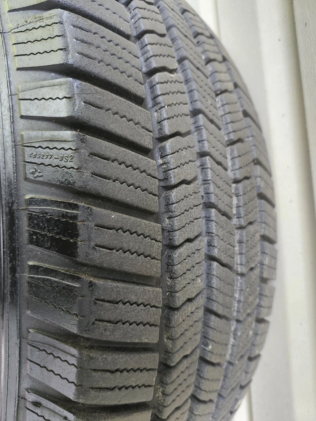 Michelin Defender LTX M/S Tires (255/65R17) - photo 5