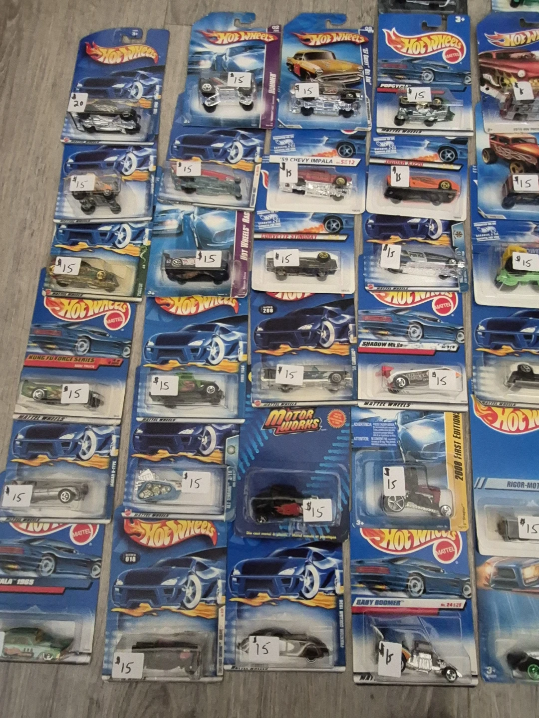 Hot Wheels and Matchbox Die-Cast Cars Lot - photo 4