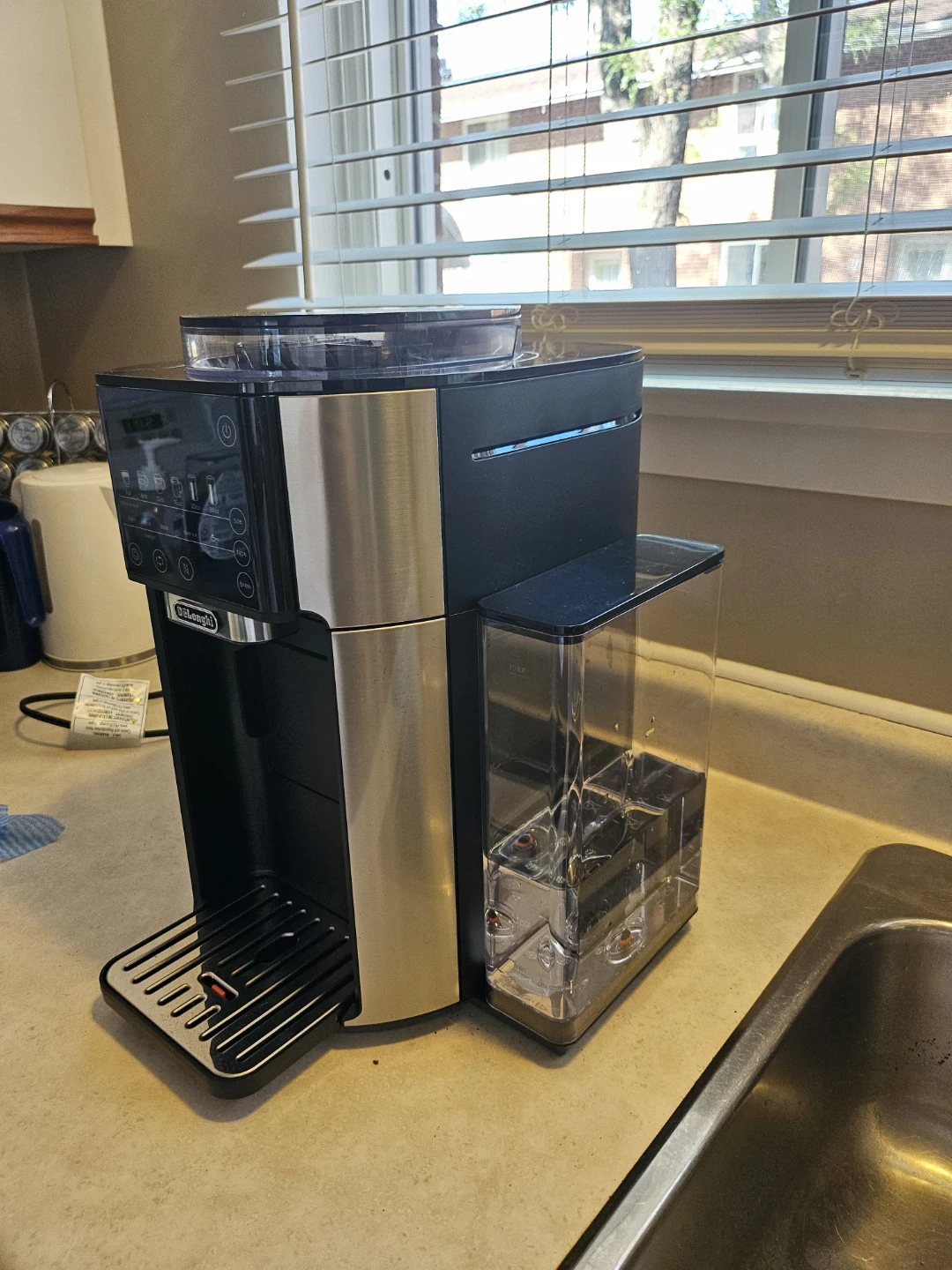 De'Longhi TrueBrew Drip Coffee Maker - photo 3