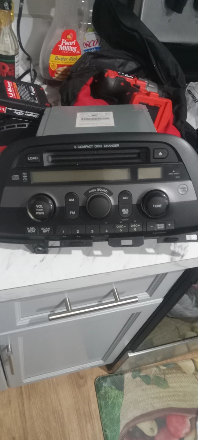 05-07 Hondq Ody  6-Disc CD Changer Car Stereo - photo 2