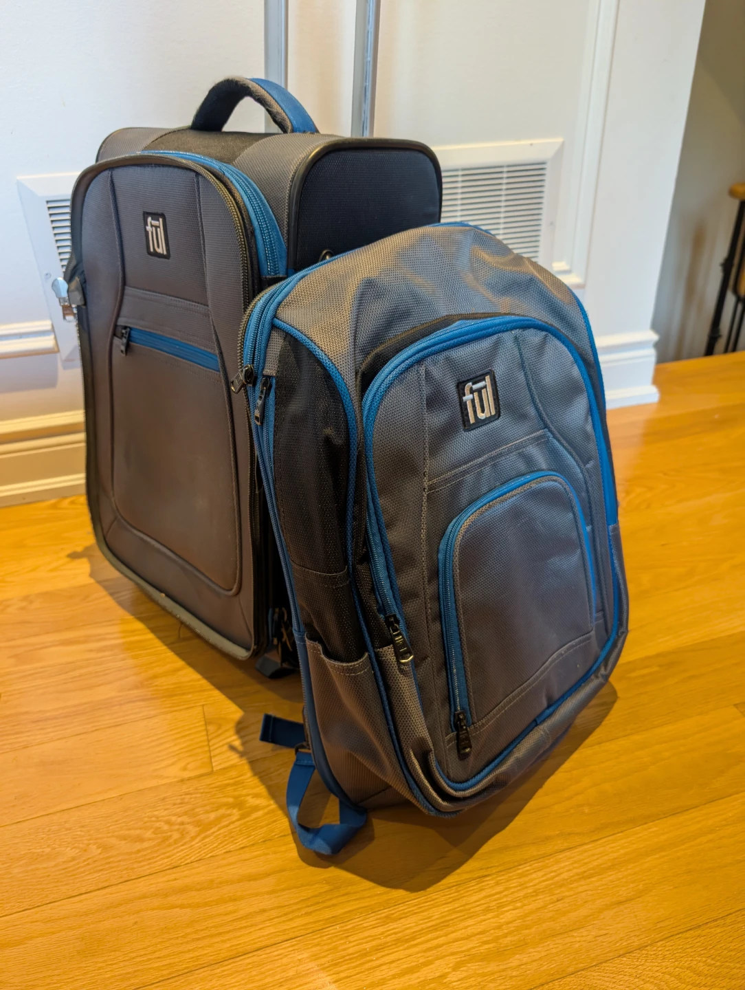 Ful Luggage Set - Rolling Suitcase and Backpack