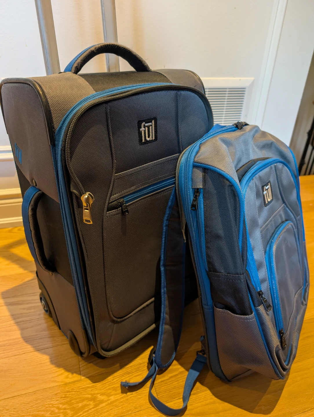 Ful Luggage Set - Rolling Suitcase and Backpack - photo 4