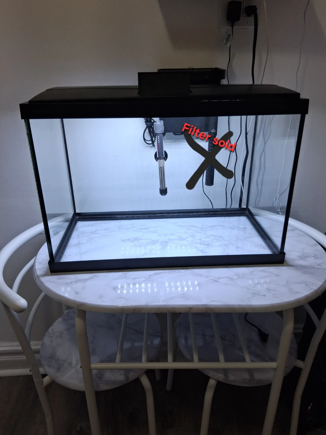 20 gallon Aquarium with Heater, light & hood - photo 5