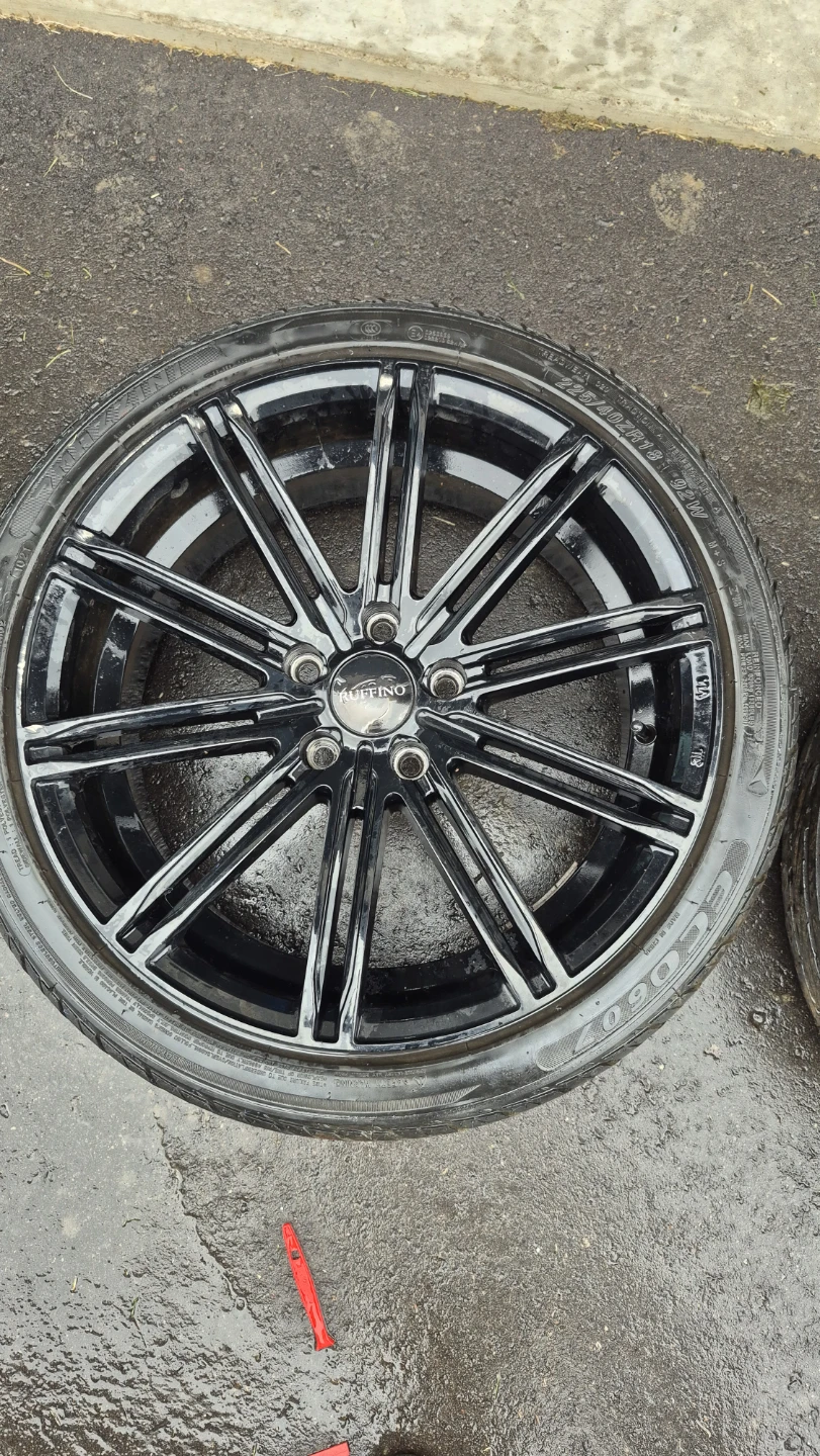225 40 ZR18 Tires with Rims - photo 3