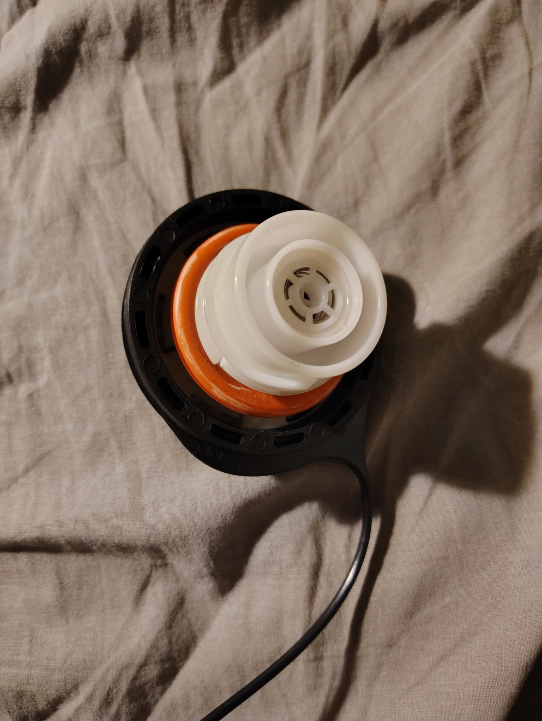 Gas cap for mazda - photo 2