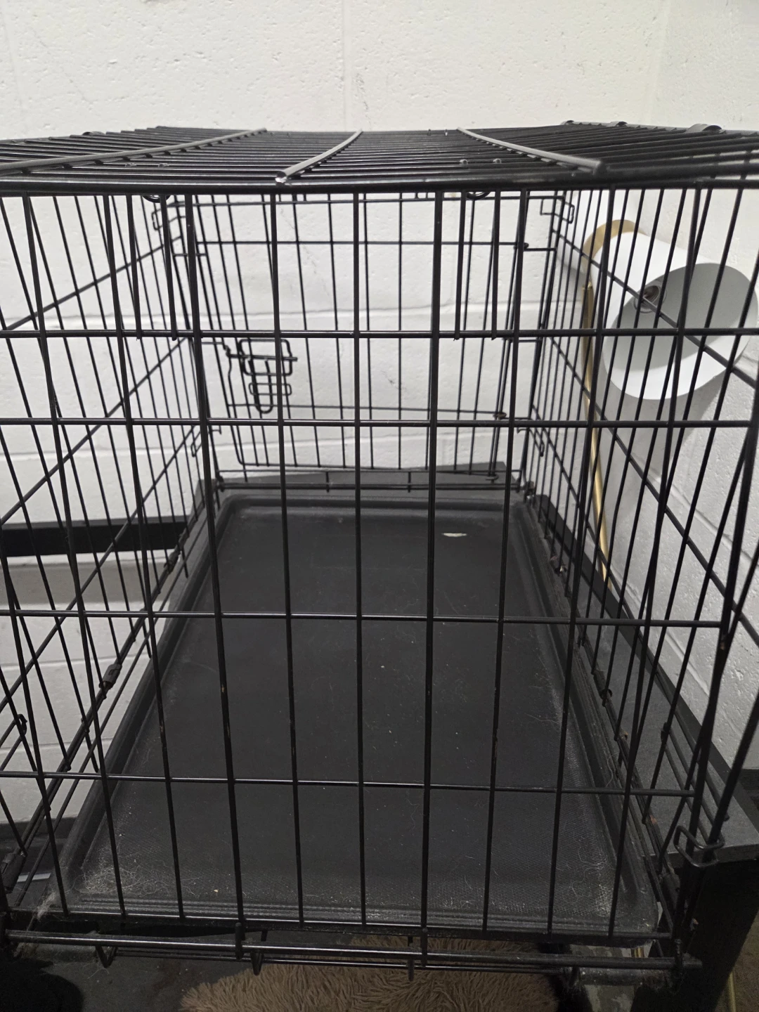 Wire Dog Crate with Black Tray - photo 2