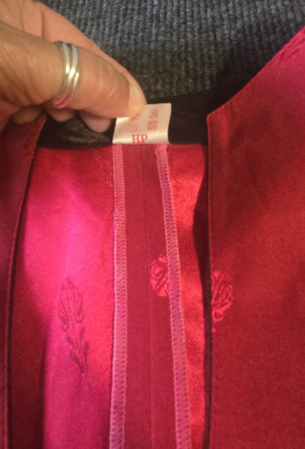 Brand new, Red silk sleeveless top 4XL - photo 3