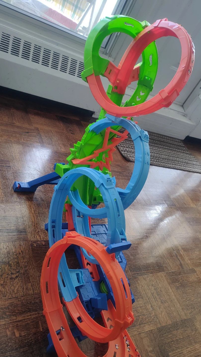 Hot Wheels Toy Car Track Set with 4 Loops