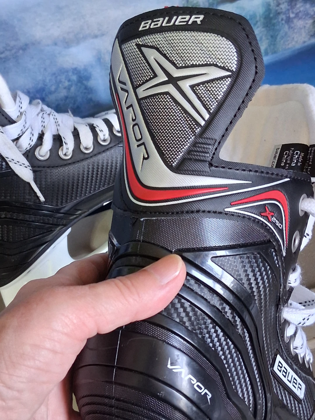 New Bauer Vapor Hockey Skates Size 4R - photo 2