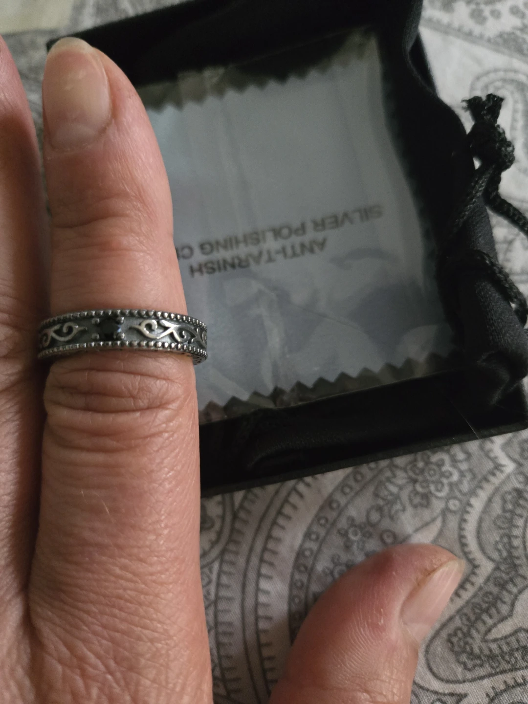 Sterling Silver "S925" Ring with Pattern and onyx stone - photo 4