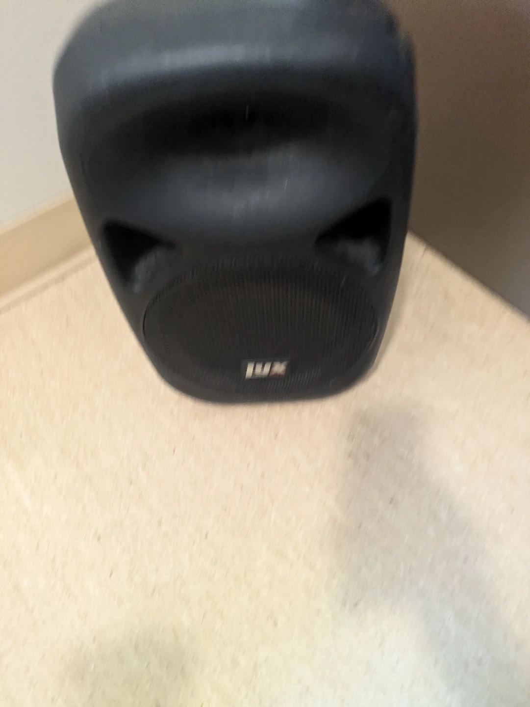 LyxPro LYXPA8BAT Portable PA Speaker