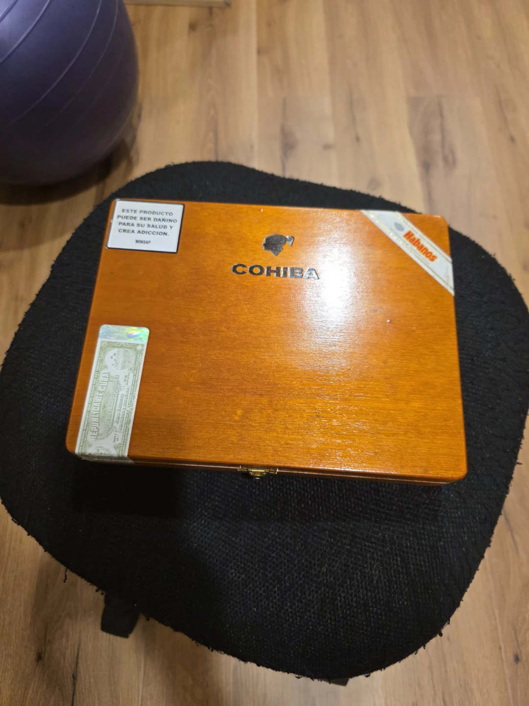 Cohiba Esplendidos Wooden Cigar Box - photo 5