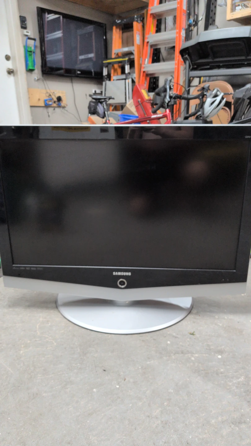 Samsung sync master LCD