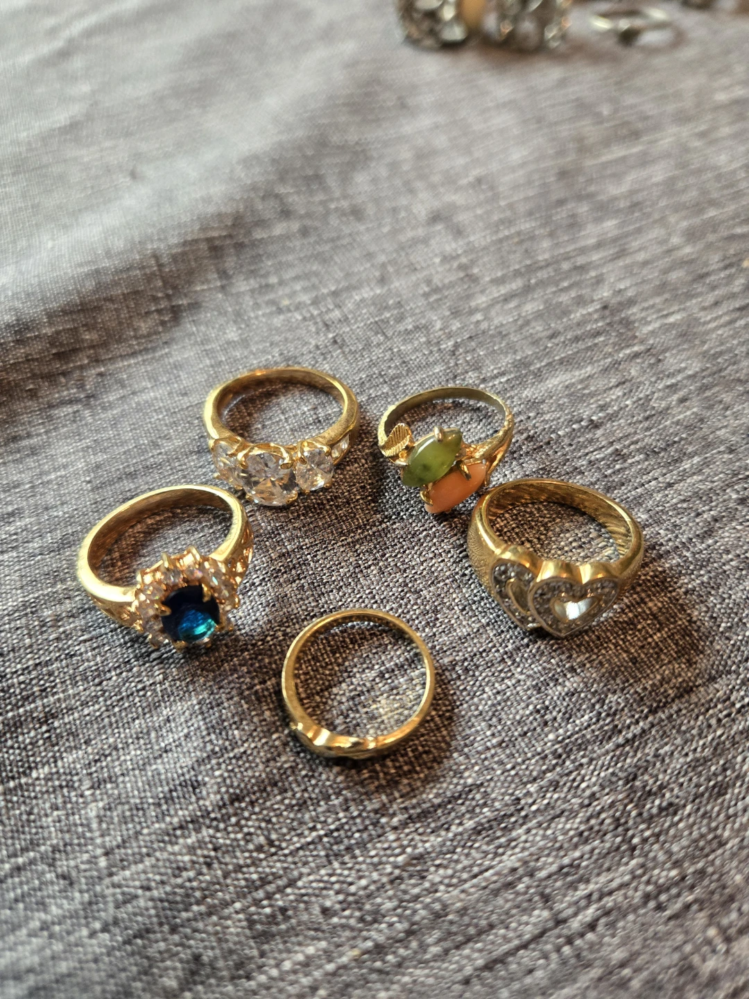 Assorted rings - photo 3