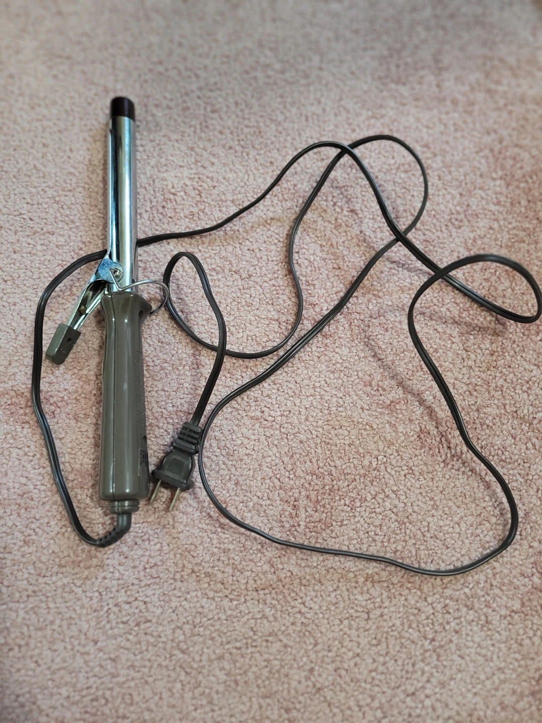 Grey Curling Iron