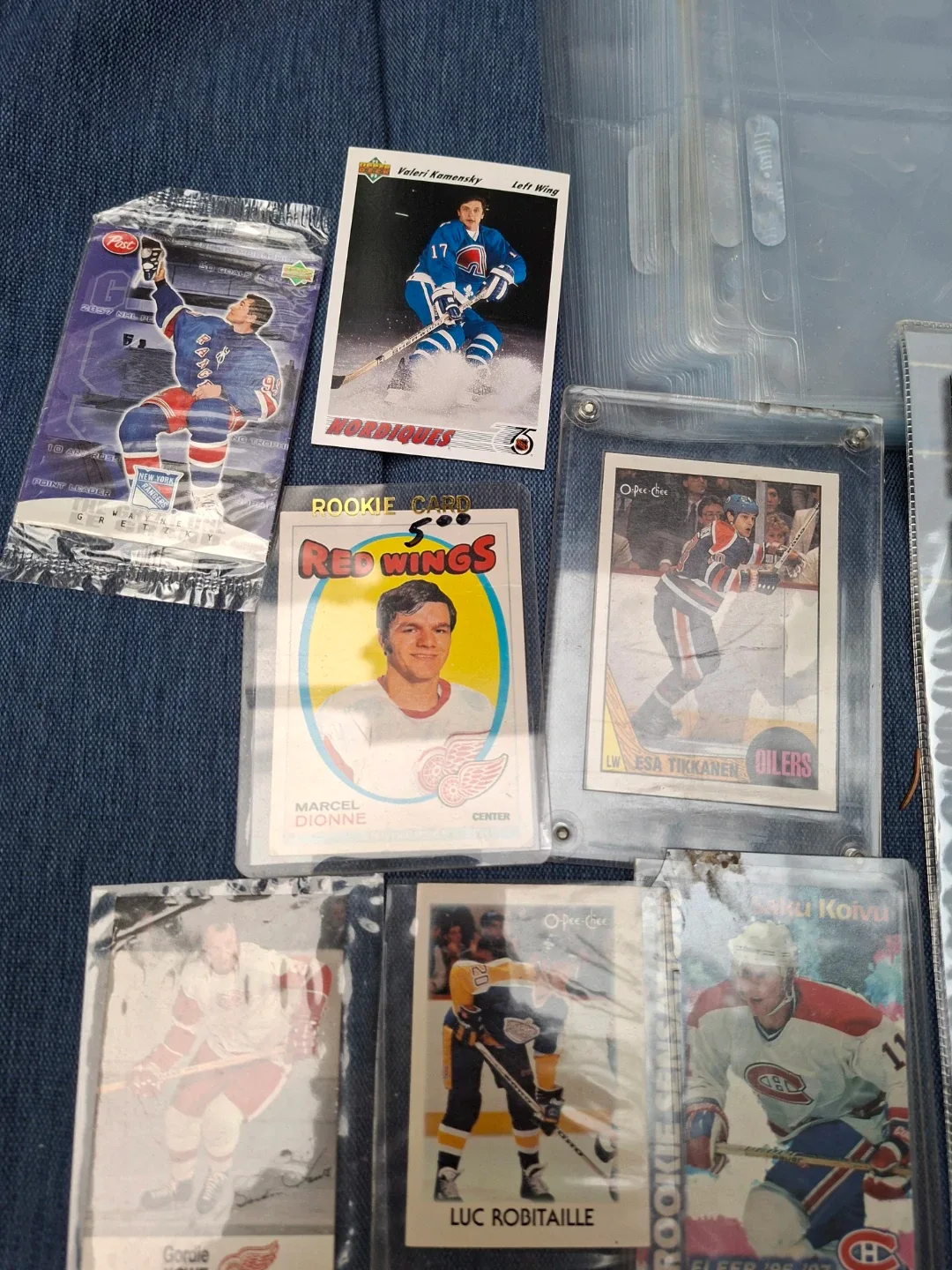 Bulk Hockey Card and Large Sleeve lot - photo 2