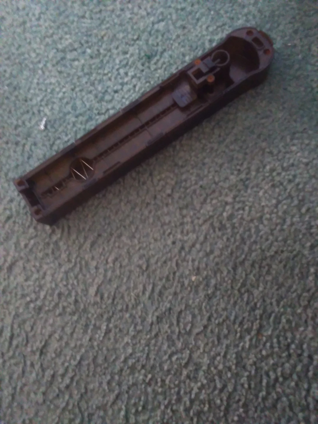 Gel blaster p90 with led suppressor attachment and battery - photo 2