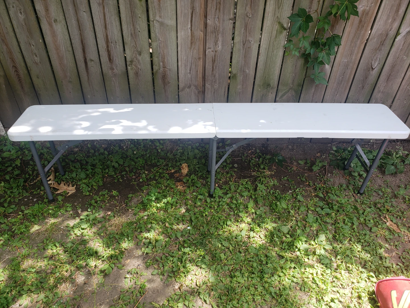 6- ft Portable Plastic & Metal Centre Folding Bench