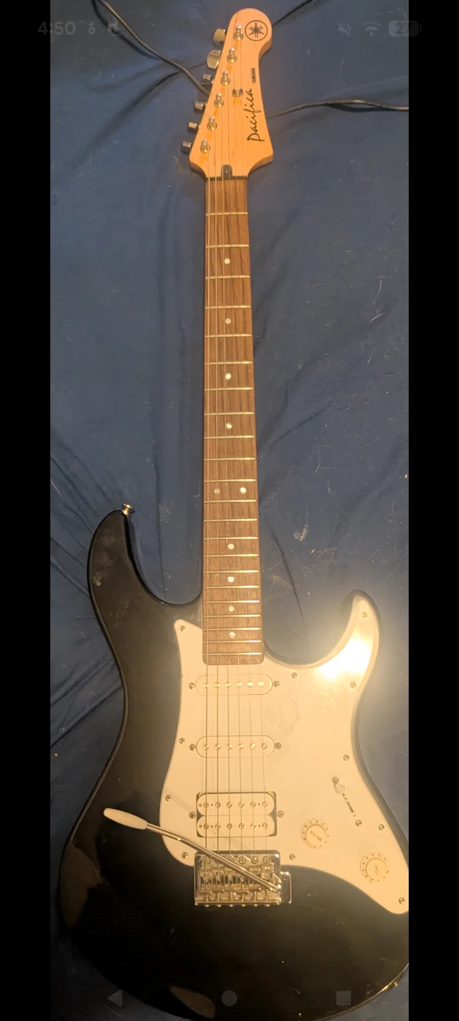 Yamaha Pacifica Electric Guitar
