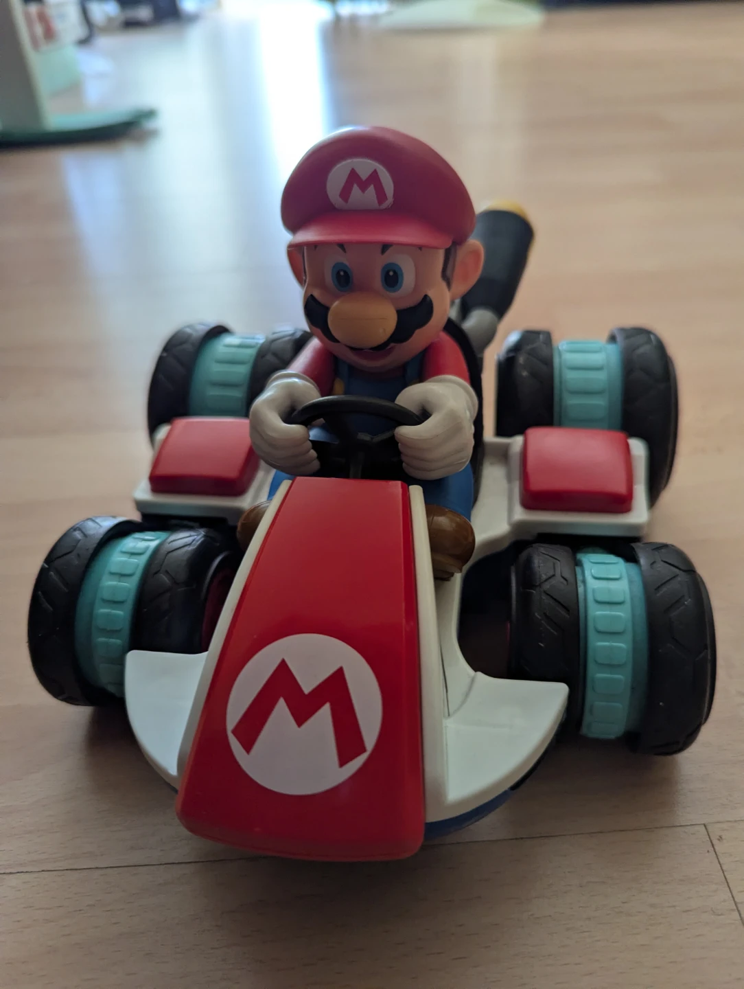 OFFERS: UNTESTED Nintendo Mario Kart Anti Gravity Racer No Remot