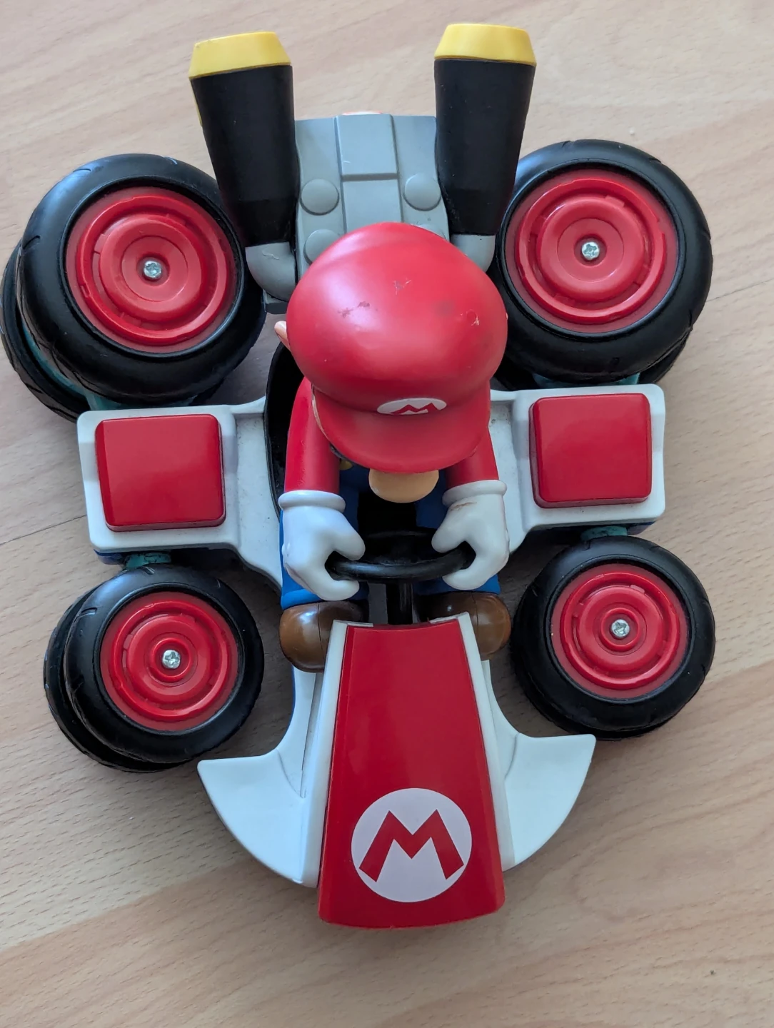 OFFERS: UNTESTED Nintendo Mario Kart Anti Gravity Racer No Remot - photo 4