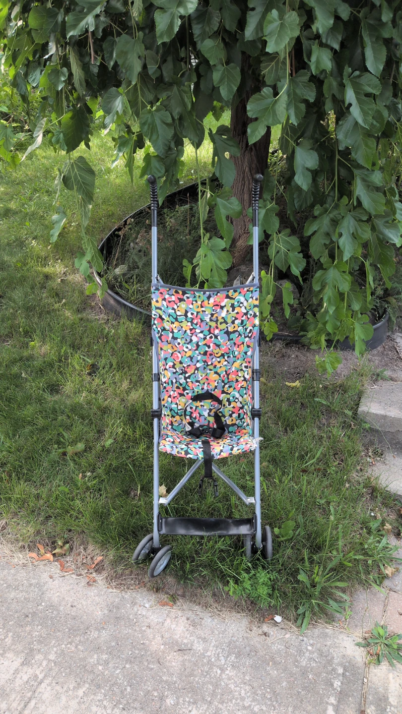 Toys "R" Us Umbrella Stroller