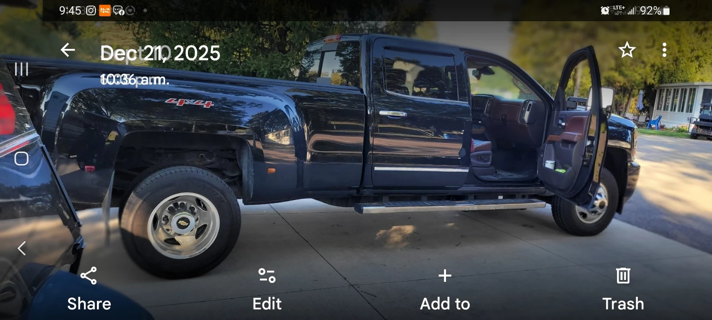2015 Sylverado 4 doors diesel truck