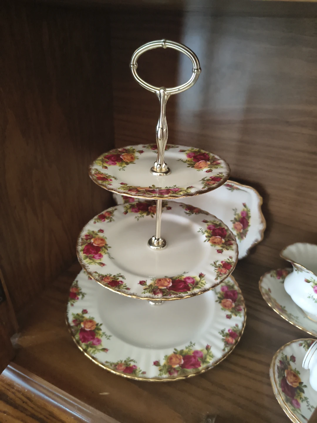 Royal Albert Old Country Roses 3-Tier Cake Stand