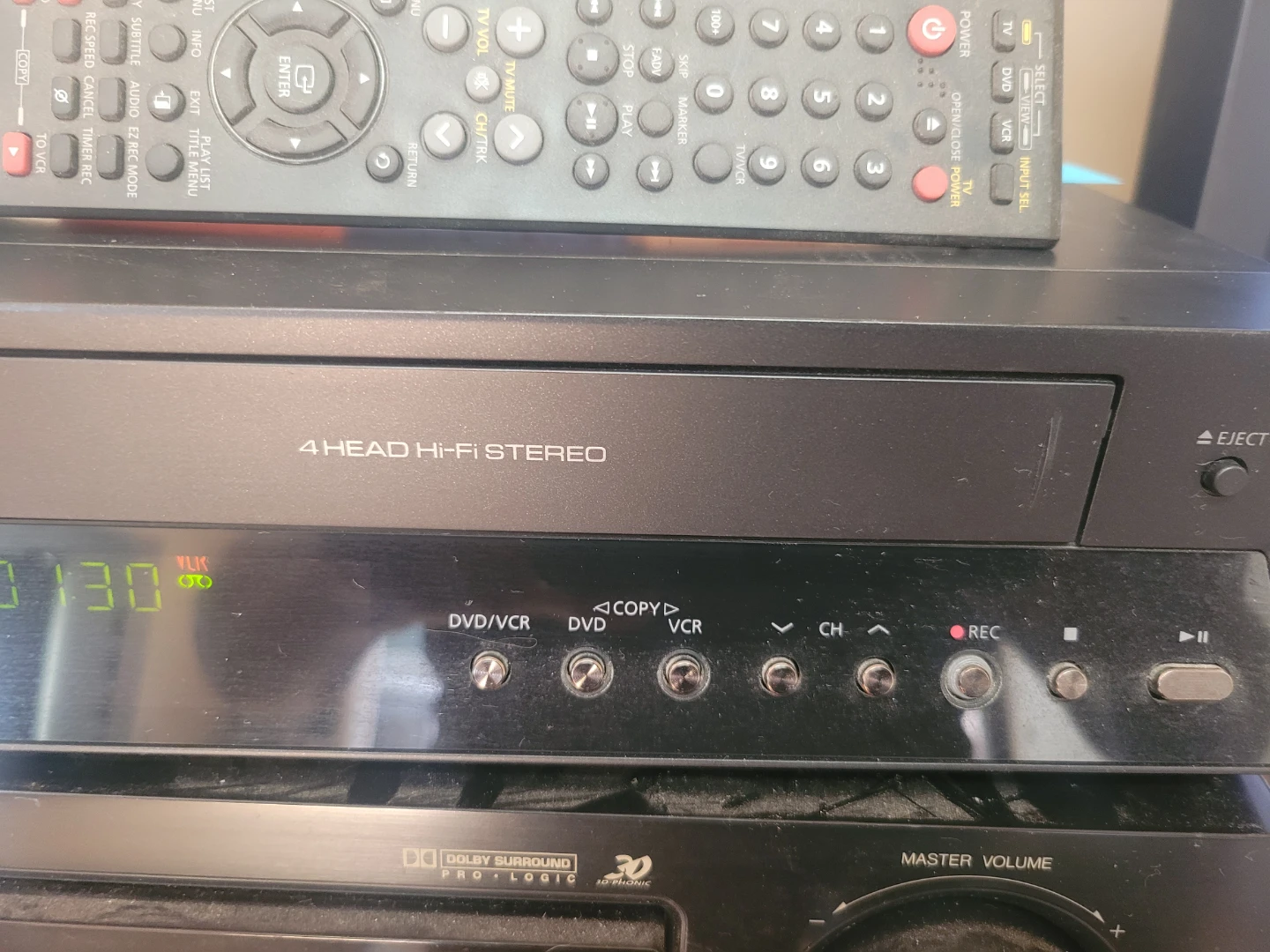 Samsung DVD Recorder & VCR Combo VR355 - photo 3