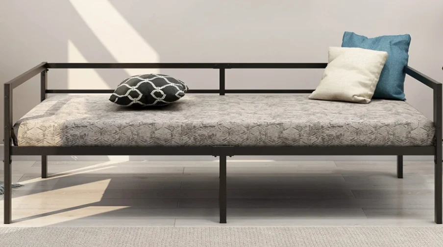 Black Metal Daybed with Mattress